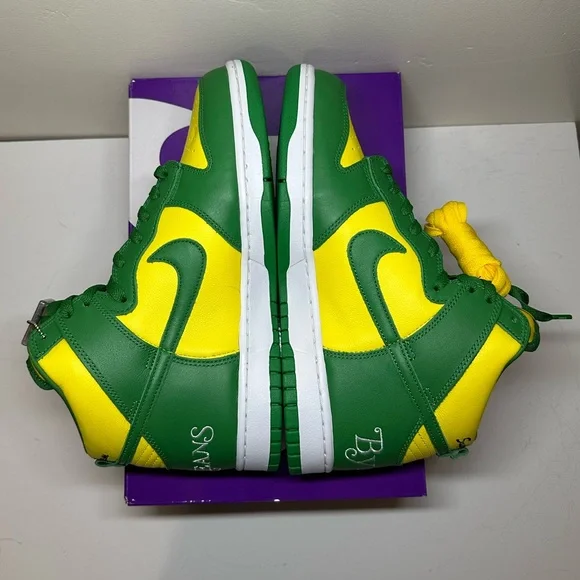 NWT 2022 SUPREME x NIKE SB DUNK HIGH “BY ANY MEANS NECESSARY” BRAZIL MENS SZ 10